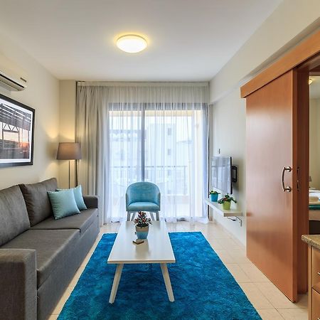 Soho City Apartments Ларнака Екстер'єр фото