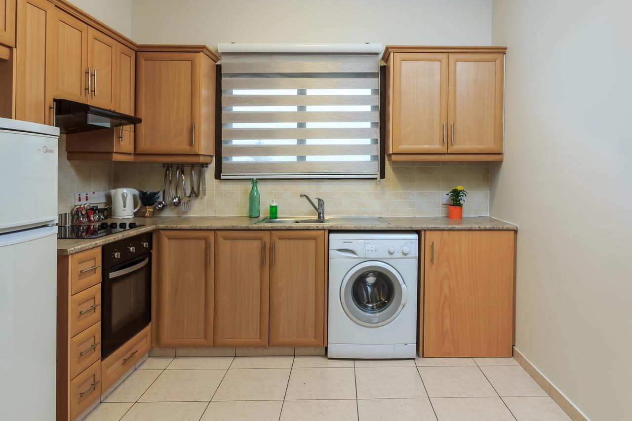 Soho City Apartments Ларнака Екстер'єр фото