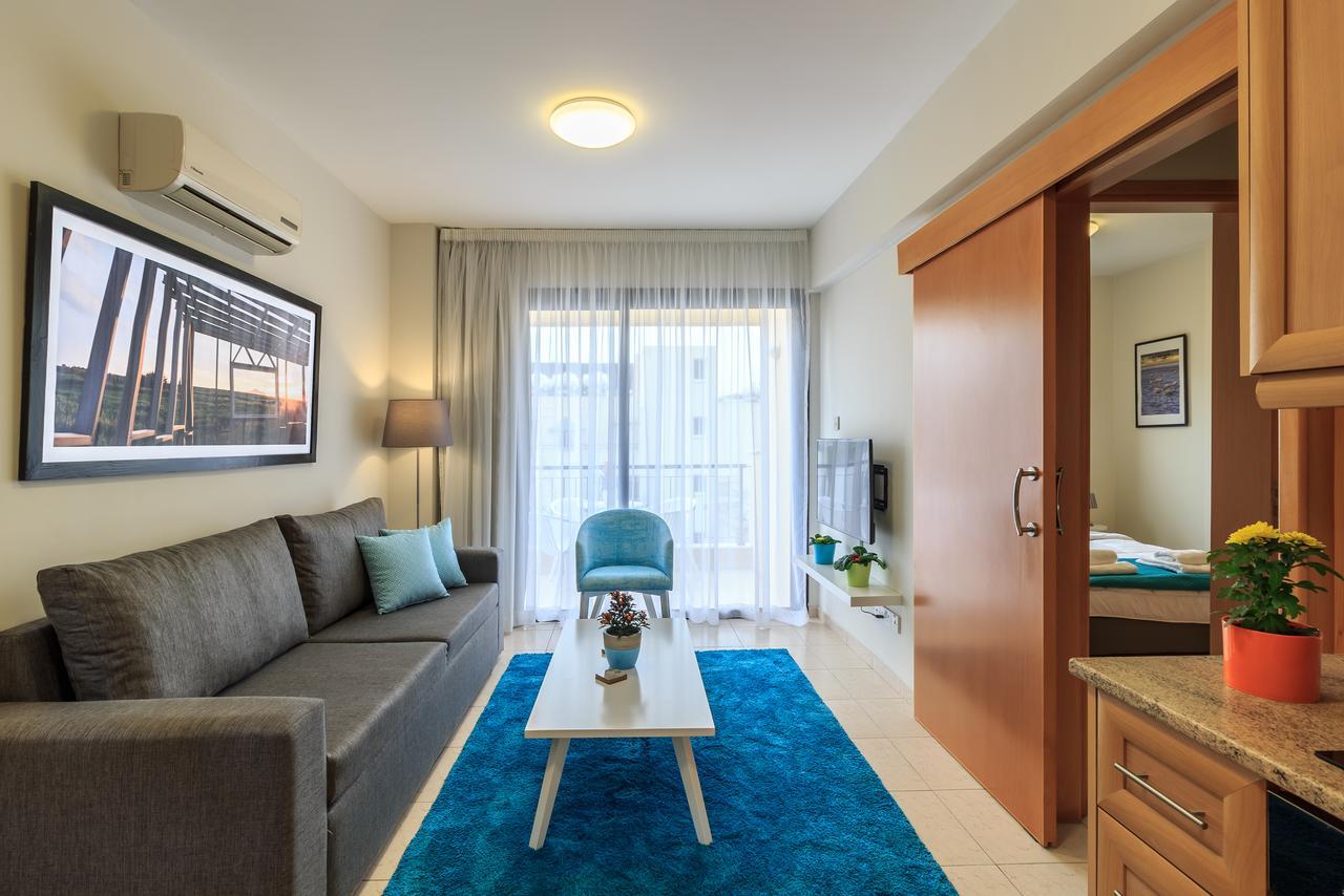 Soho City Apartments Ларнака Екстер'єр фото
